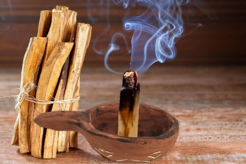 Palo Santo (Ecuador)