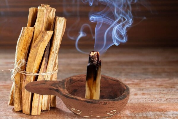 Palo Santo (Ecuador)